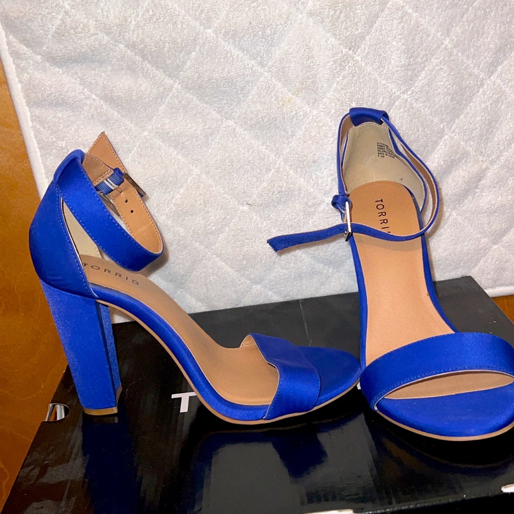 Royal Blue open toe chunky heel